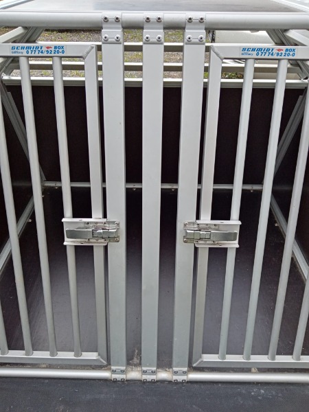 Hundetransportbox